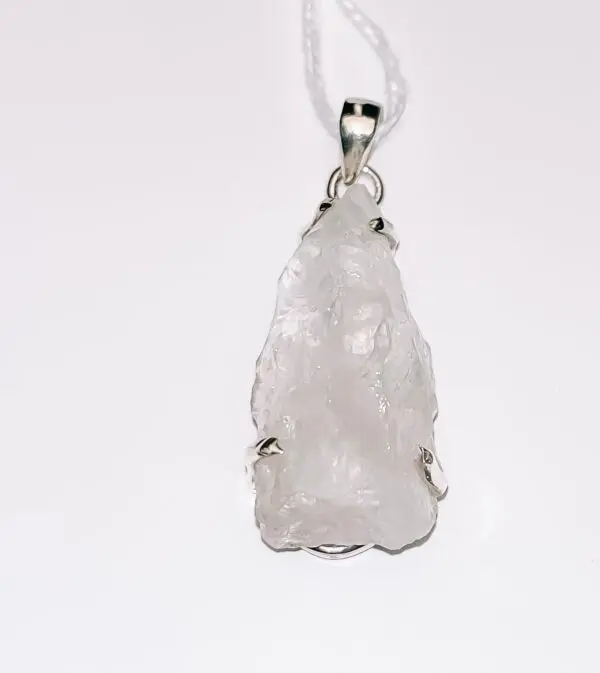 Ruwe bergkristal hanger