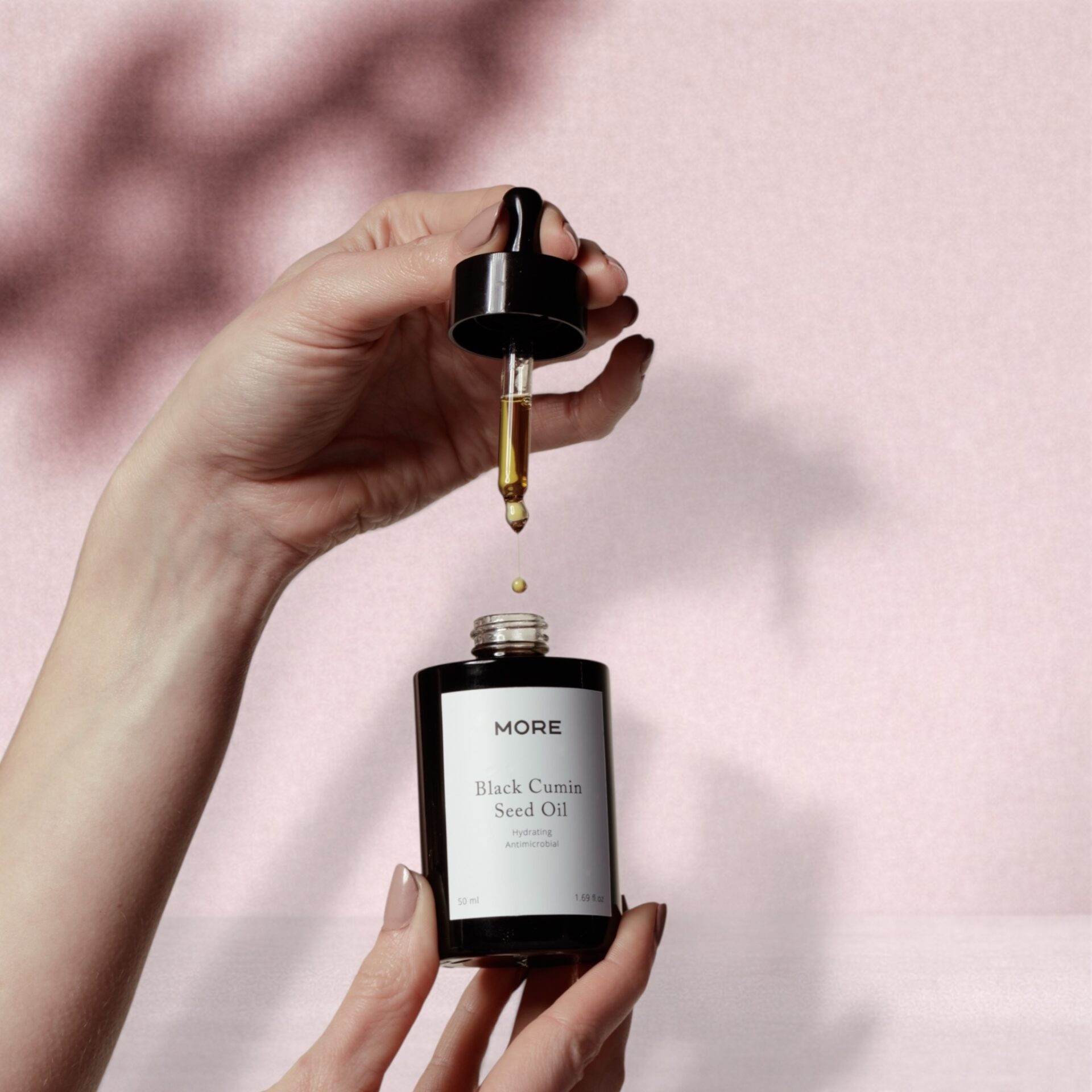 Zwarte Komijnzaadolie 100% natuurlijk & koudgeperst